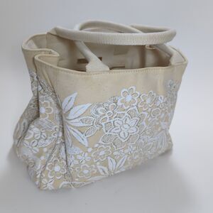 Oscar de la Renta Tote Bag Purse Neiman Marcus Target Floral Lace Canvas Flaw